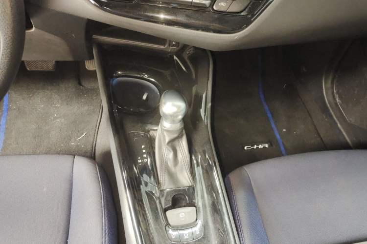 Used Toyota C-HR 2018 2.0L Leading Edition China VI