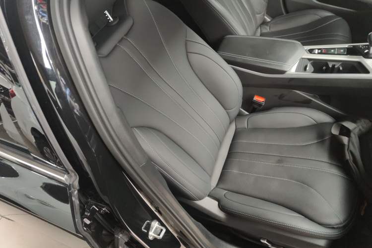 Used Geely Auto Preface 2025 Dongfang Yao 1.5TD Kunlun Edition
