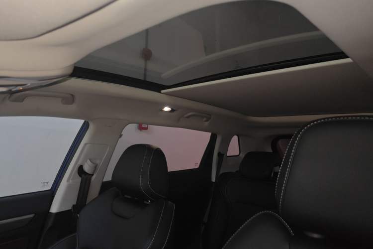 Used Geely Auto Emgrand X7 Sport 2020 1.8TD DCT Smart Connect PRO Headliner