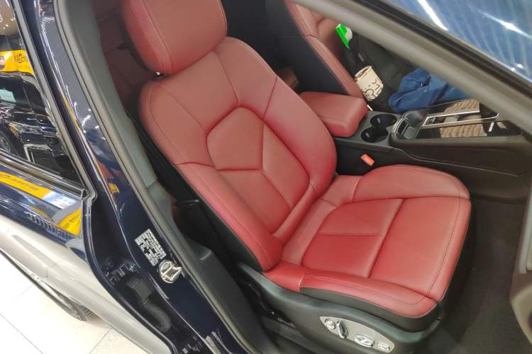 Used Porsche Macan 2022 Macan 2.0T