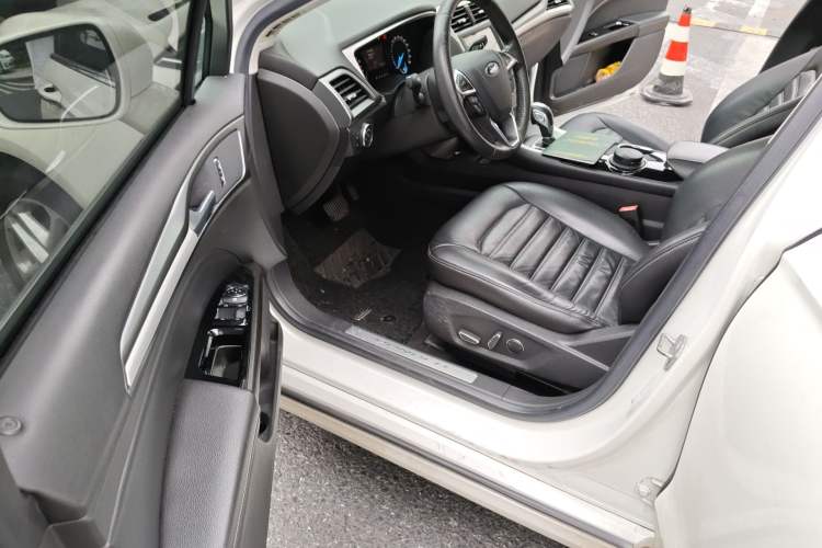 Used Ford Mondeo 2013 1.5L GTDi180 Fashion Edition Driver Seat