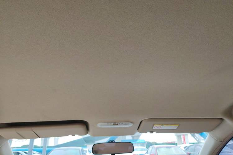 Used Venucia D50 2014 1.6L Manual Splendid Edition