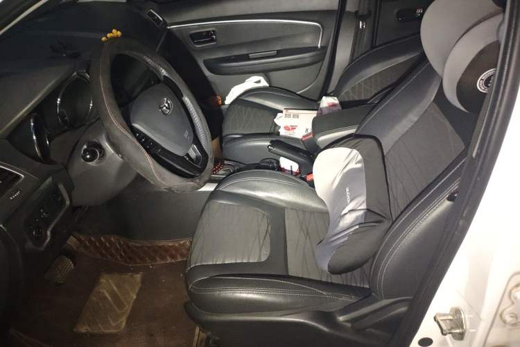 Used Cowin E3 2018 1.5L Automatic Luxury Version