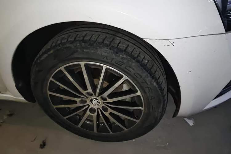 Used Skoda Octavia 2019 1.5L Automatic Smart Drive Luxury Edition China VI Standard