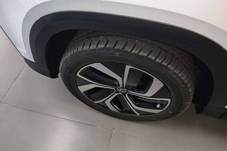 Used Volkswagen Tharu 2024 300TSI Two-Wheel-Drive Full Moon Edition
