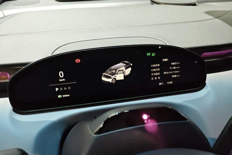 Used Zeekr MIX 2025 Intelligent Driving Version
