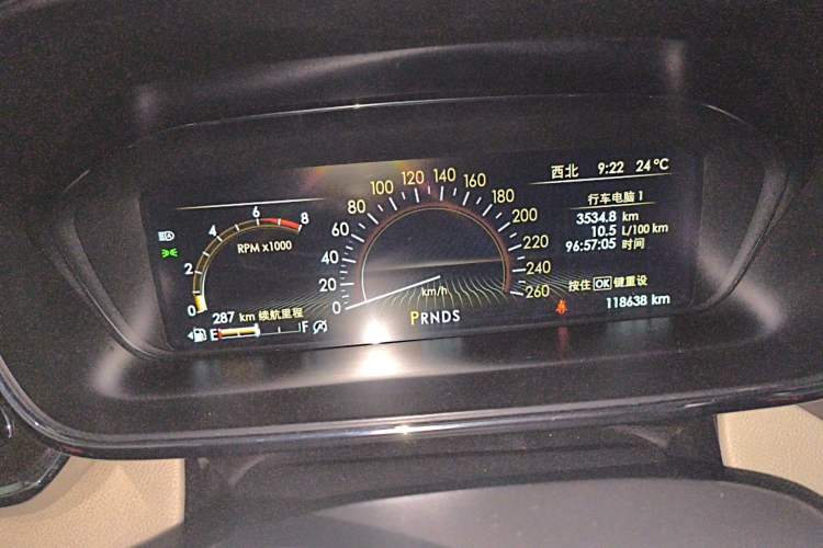 Used Lincoln Continental 2017 2.0T Two-Wheel Drive Deluxe Edition Instrument Cluster