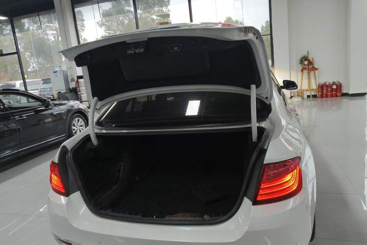 Used BMW 5 Series 2017 525Li Luxury Design Package