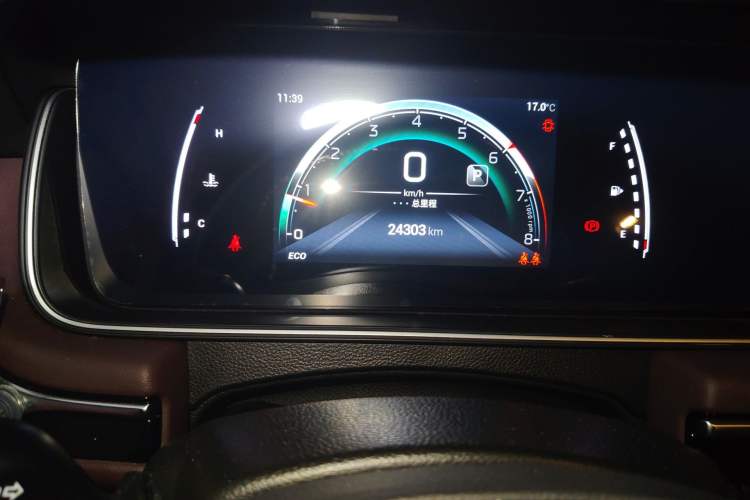 Used GAC Trumpchi M6 2023 PRO 270T DCT Luxury Edition Odometer Close Up