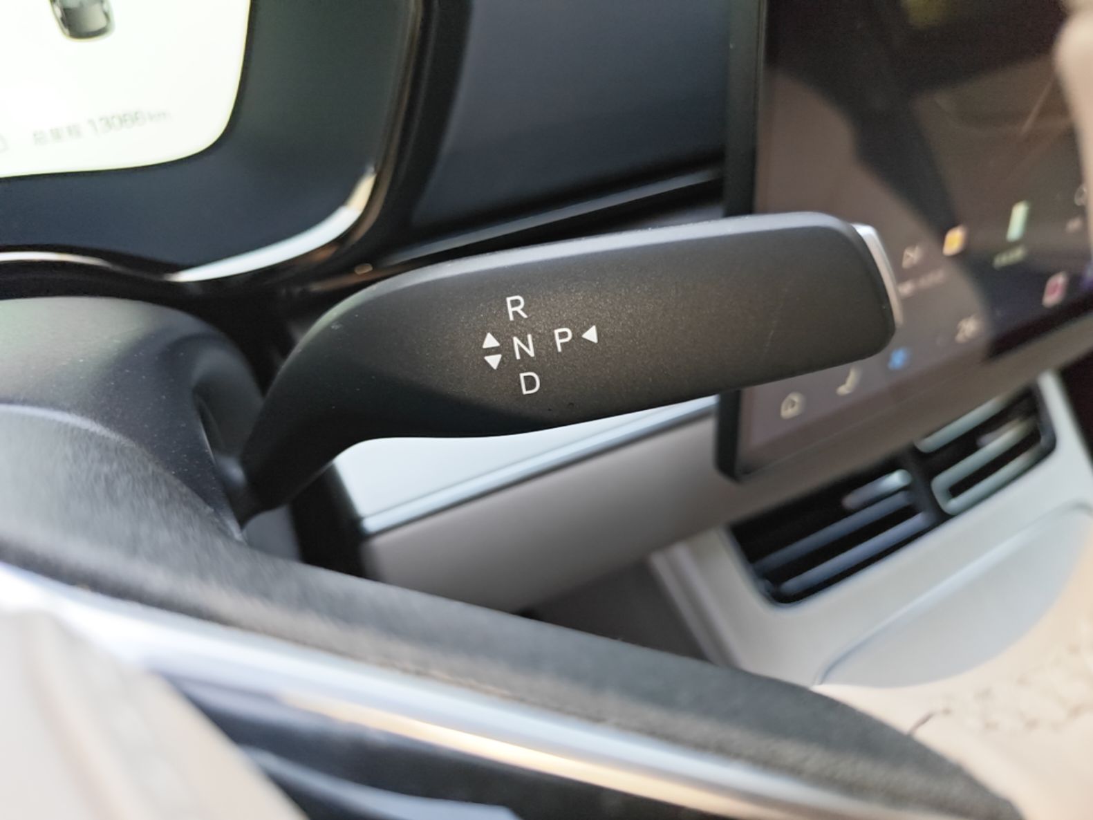 BYD Han 2026 Model EV Smart Driving Edition 705KM Flash-Charging Premium Version — снимка 16
