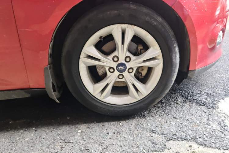 Used Ford Focus 2012 Hatchback 1.6L Automatic Fashion Edition
