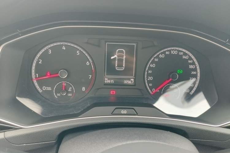 Used Volkswagen T-ROC 2018 280TSI DSG Two-Wheel-Drive Comfort Version China V Standard Instrument Cluster