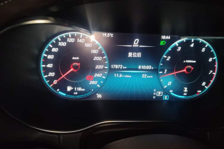 Used Mercedes-Benz GLC 2022 Facelifted GLC 260 L 4MATIC Dynamic Edition Odometer Close Up