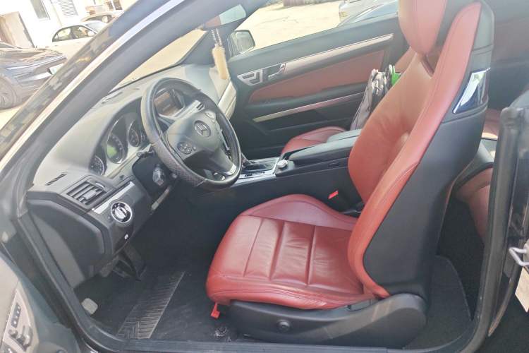 Used Mercedes-Benz E-Class 2010 E 260 CGI Coupe