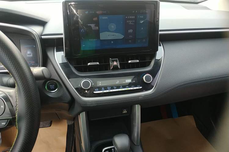 Used Toyota Corolla Cross 2022 2.0L Deluxe Edition
