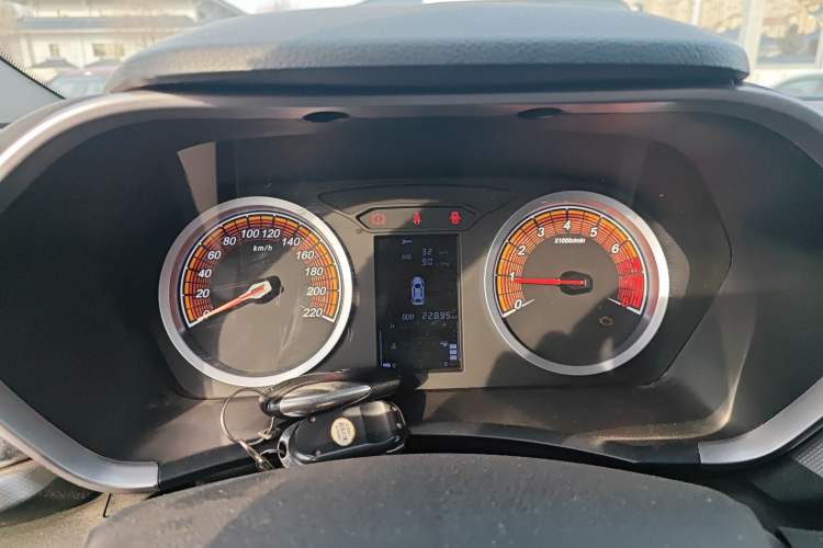 Used Soueast DX5 2021 1.5L Manual Luxury Version
