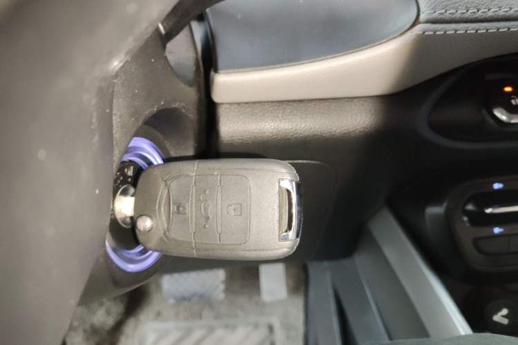 Used Baojun 510 2017 1.5L Automatic Fashion Model
