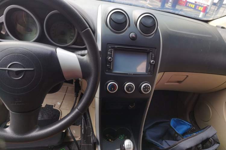 Used Haima Qubit 2013 1.3L Manual Cool Edition
