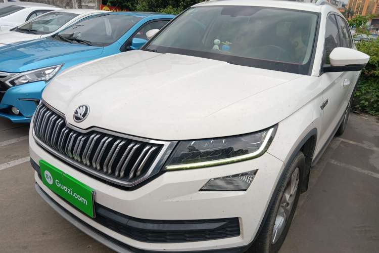 Used Skoda Kodiaq 2018 Facelifted TSI330 5-Seater Two-Wheel-Drive Luxury Enjoyment Edition