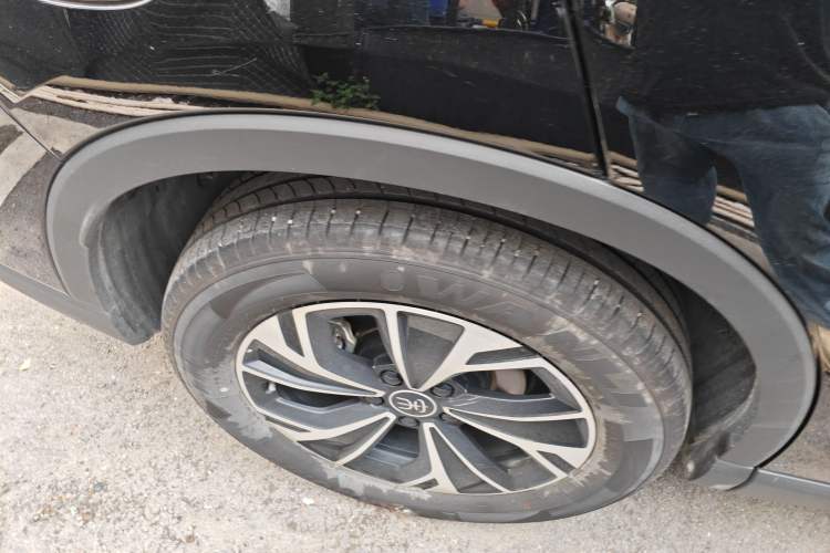 Used BYD Song Pro New Energy 2025 2nd Generation Intelligent Driving Version DM-i 75KM Overachiever Trim Right Rear Wheel Hub