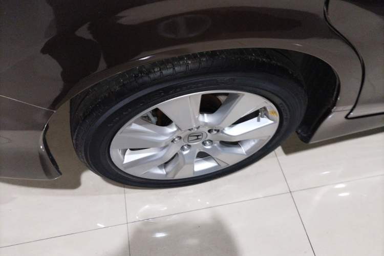 Used Honda Jade 2014 1.8L Automatic Comfort Elite Version 5 Seats