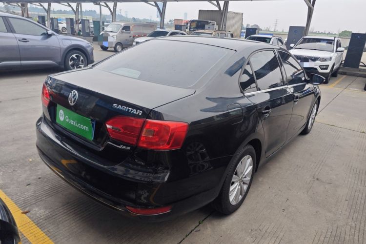 Used Volkswagen Sagitar 2014 Revised Version 1.4TSI Automatic Luxury Edition
