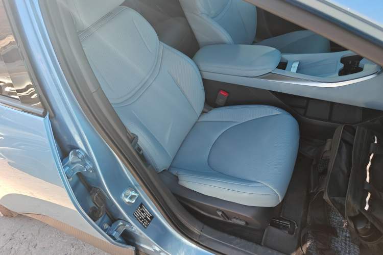 Used XPeng MONA M03 2024 620 with Ultra-Long Range
