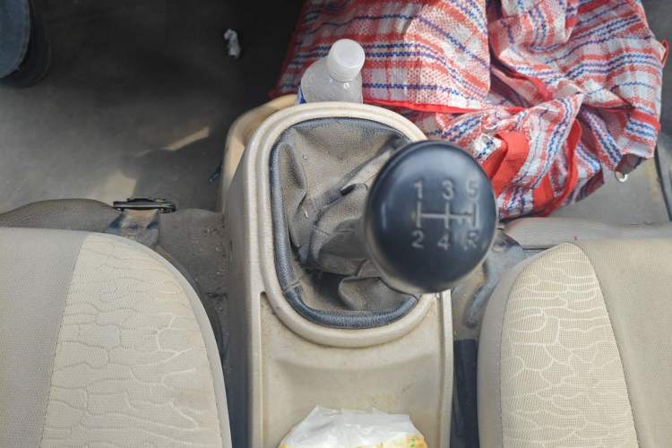 Used Dongfeng Junfeng CV03 2012 1.3L Basic Trim CNG