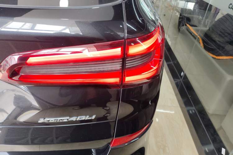 Used BMW X5 2022 Restyled xDrive 40Li M Sport Package