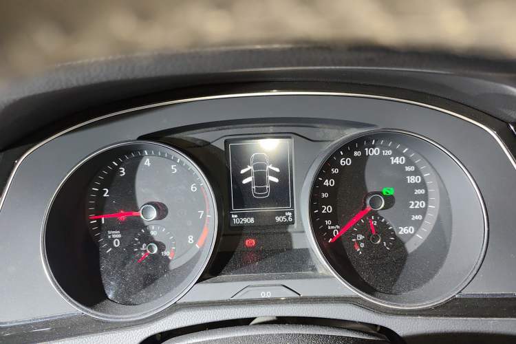 Used Volkswagen Magotan 2017 330TSI DSG Leading Model Instrument Cluster