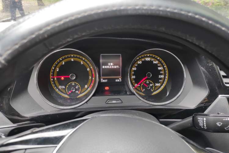 Used Volkswagen Tiguan L 2020 330TSI Automatic Two-Wheel Drive Smart Luxury Edition China VI Standard
