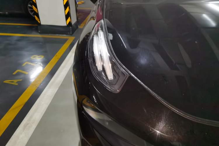 Used Lynk & Co 03 2020 1.5TD DCT JingPro Edition Right Front Headlight