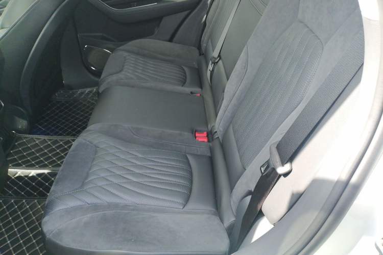 Used Hongqi HS5 2022 2.0T Smart Connect Flagship All-Wheel-Drive Version
