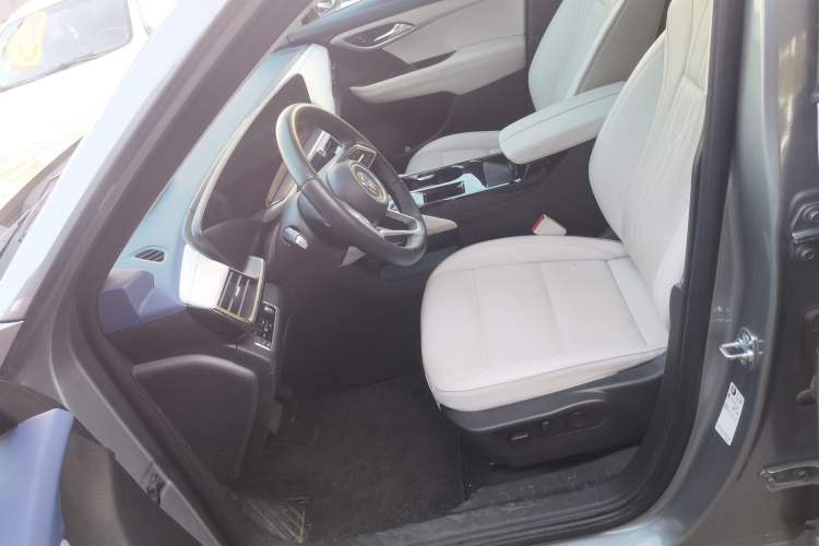 Used Buick Envision 2024 Encore Plus AWD Avenir