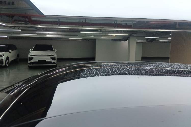 Used Cadillac LYRIQ 2022 Rear-Drive Long-Range Luxury Edition Roof