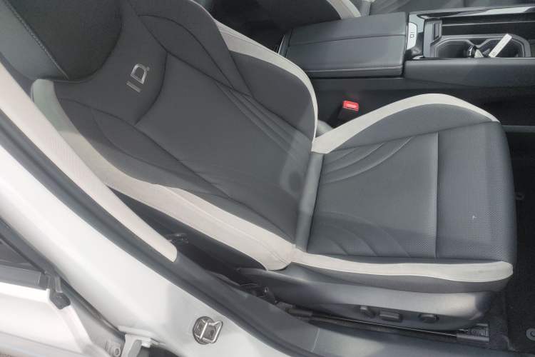 Used Volkswagen ID.7 VIZZION 2024 PRO Model Right Front Seat