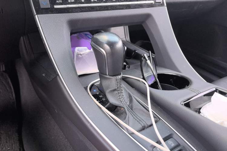 Used Toyota Avalon 2019 2.0L Luxury Edition China VI Standard