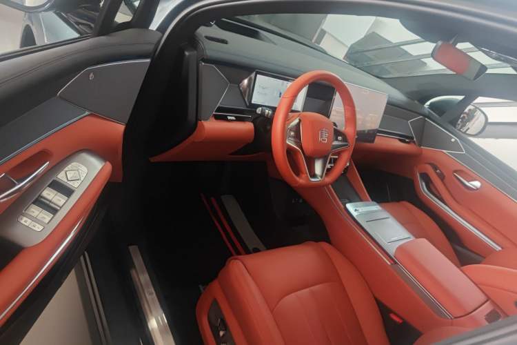 Used BYD Tang L 2025 DM 175KM Drone Player Edition Driver Seat