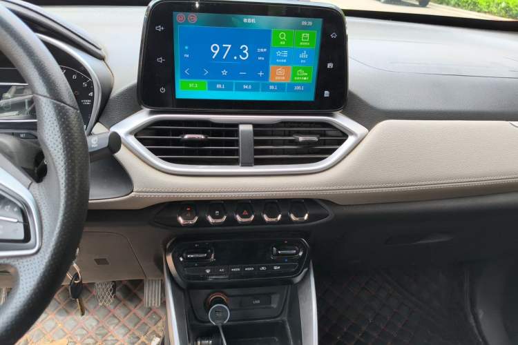 Used Baojun 510 2017 1.5L Manual Fashion Model