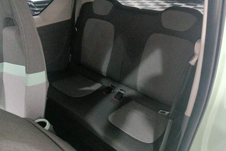 Used Wuling Hongguang MINIEV 2022 Macaron Premium Model – Lithium Iron Phosphate