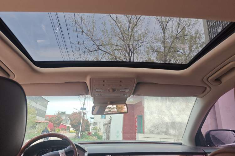 Used Volkswagen Phaeton 2011 3.6L V6 5-Seater Extended Comfort Version
