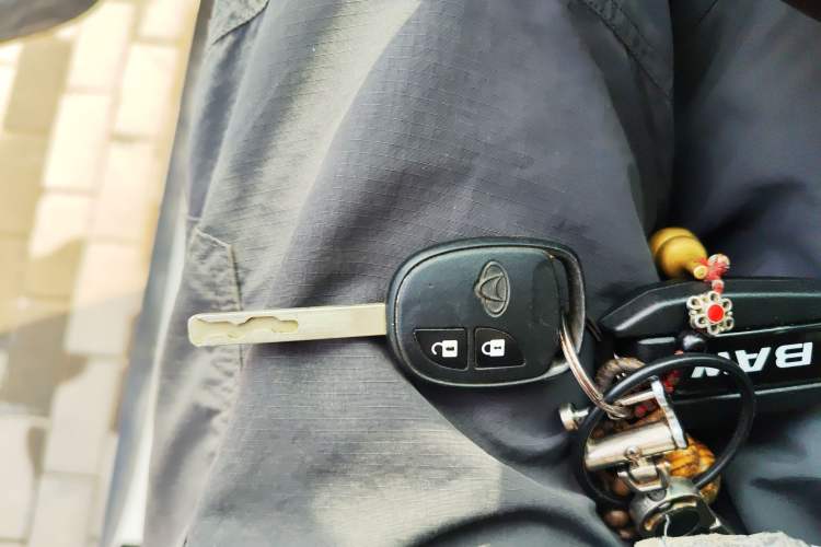 Used CHANGAN OSHAN X70A 2020 1.5L Manual Base Version
