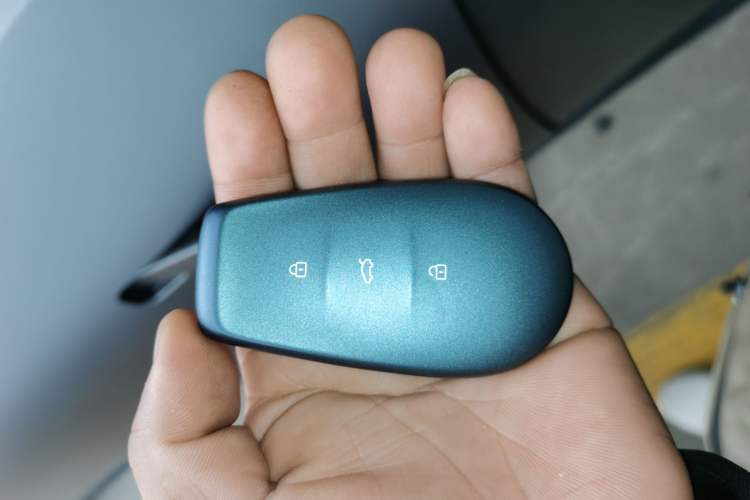 Used Nissan N6 2026 Model 180 Max Interior 1