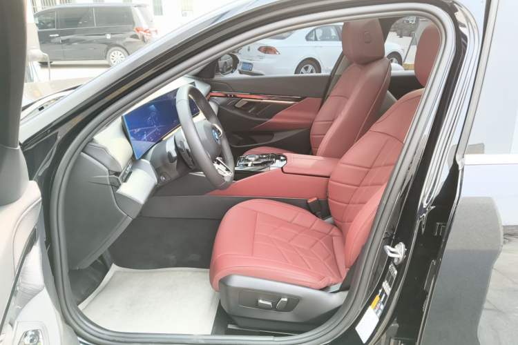 Used BMW i5 2024 eDrive 35L M Sport Package
