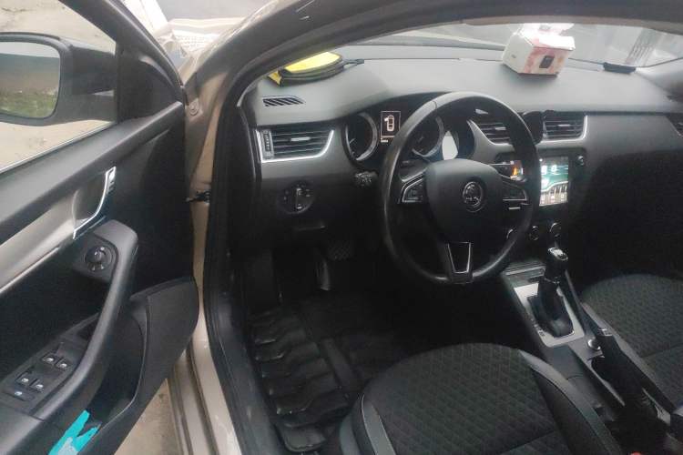 Used Skoda Octavia 2018 TSI280 DSG Luxury Edition