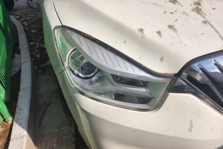Used Haima V70 2016 2.0L Manual - Enjoyment Version 6 Seats