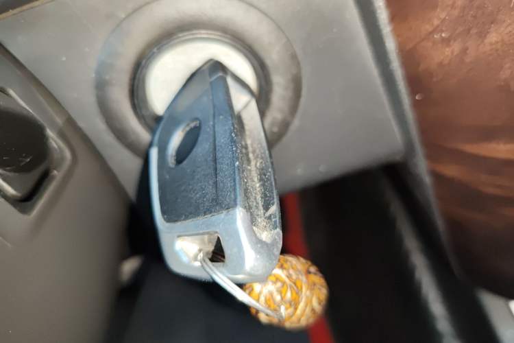 Used Roewe W5 2014 1.8T 2WD Automatic Tharu Special Edition
