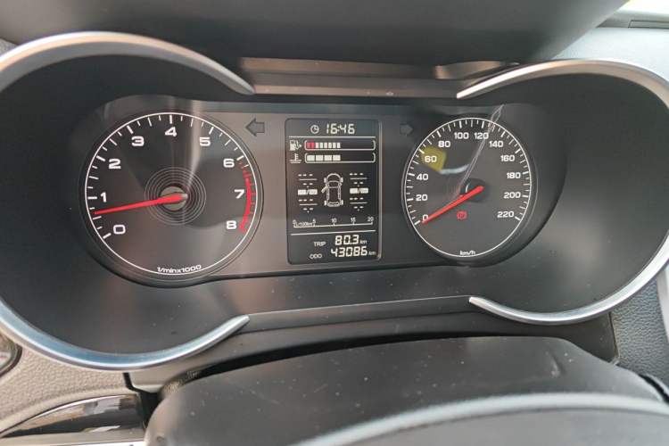 Used JETOUR X70M 2022 1.5T Manual Advanced Partner 7-Seater
