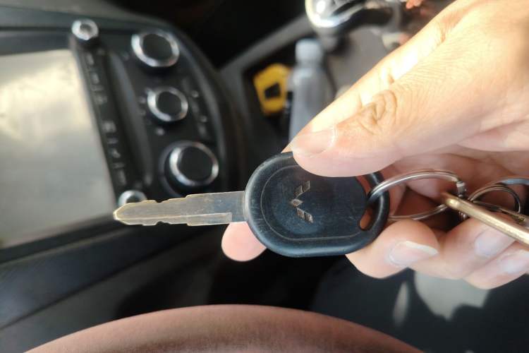 Used Wuling Hongguang 2015 1.5L S Basic Version China V Standard