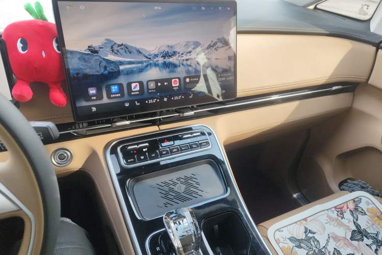 Used JAC Refine RF8 PHEV 2024 HONOR Edition 1.5T 252KM Flagship Model – Lithium-Ion Battery